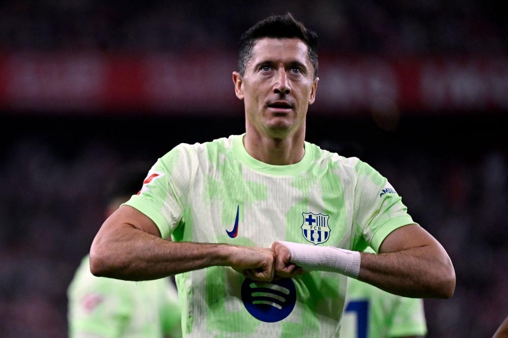 复出+梅开二度：蓝军未来新援埃梅加vs里尔个人集锦